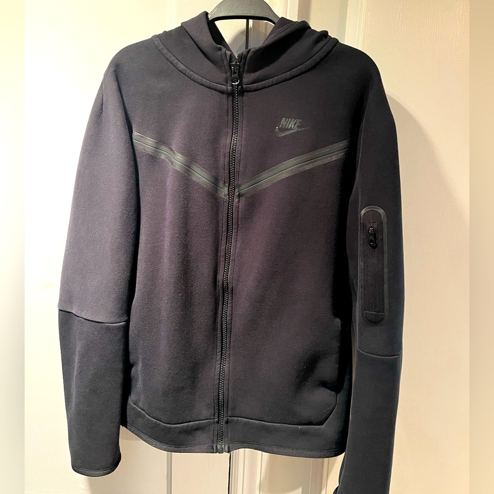 NIKE Tech Boys Sweatsuit Black size XL